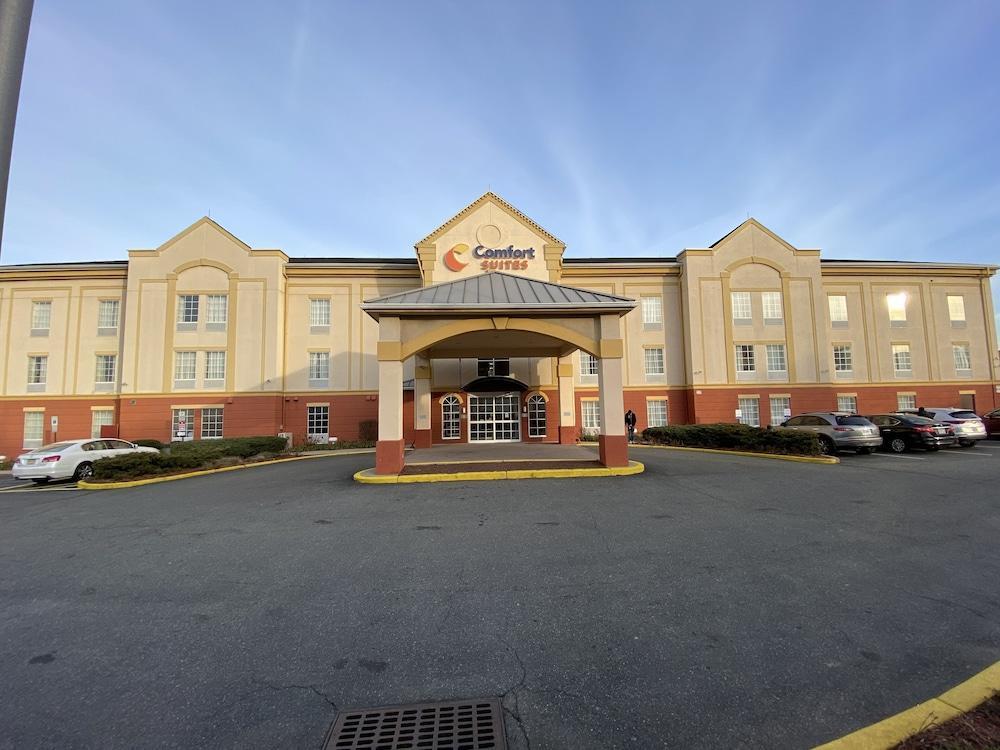 Comfort Suites Newark - Harrison Kültér fotó