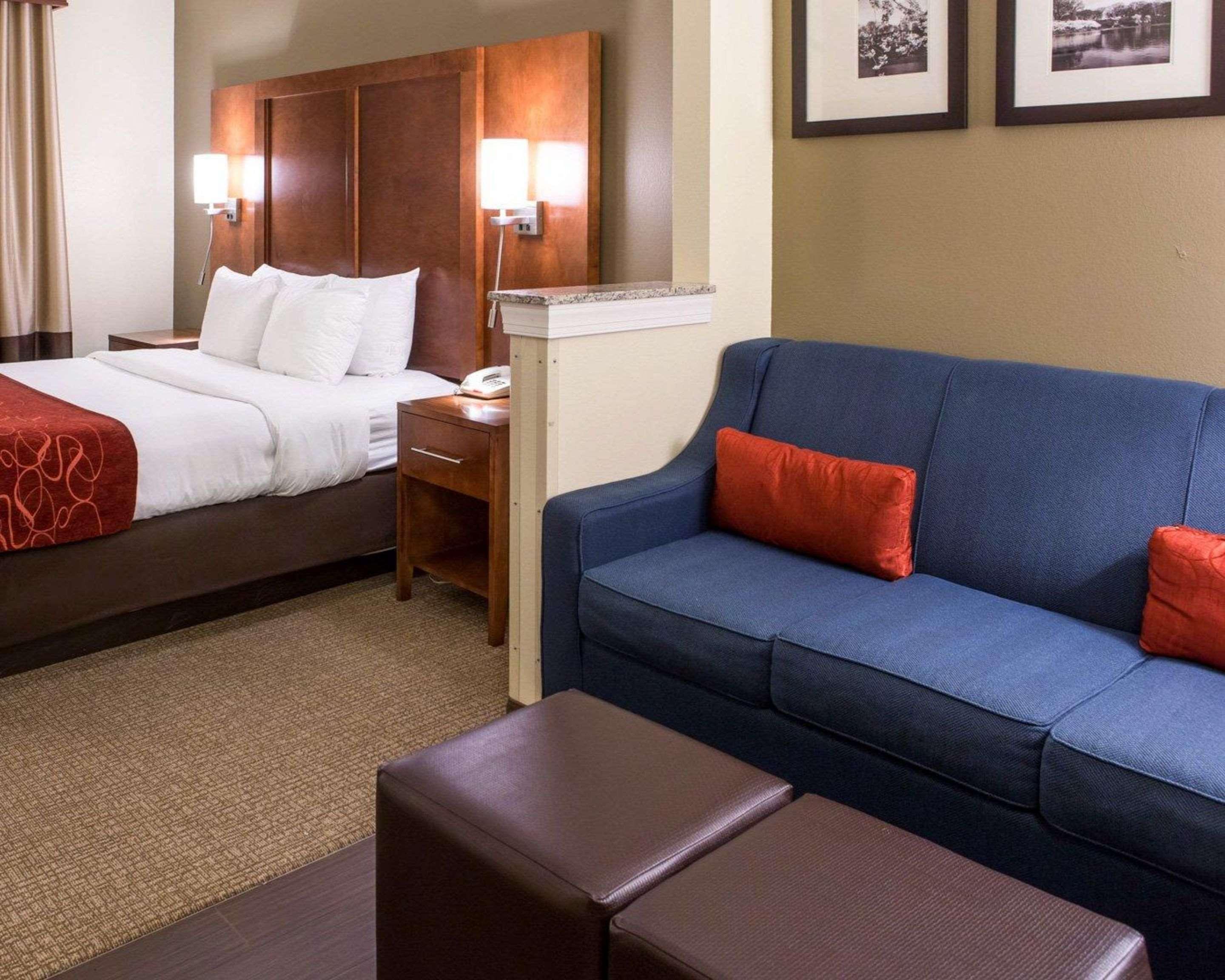 Comfort Suites Newark - Harrison Kültér fotó