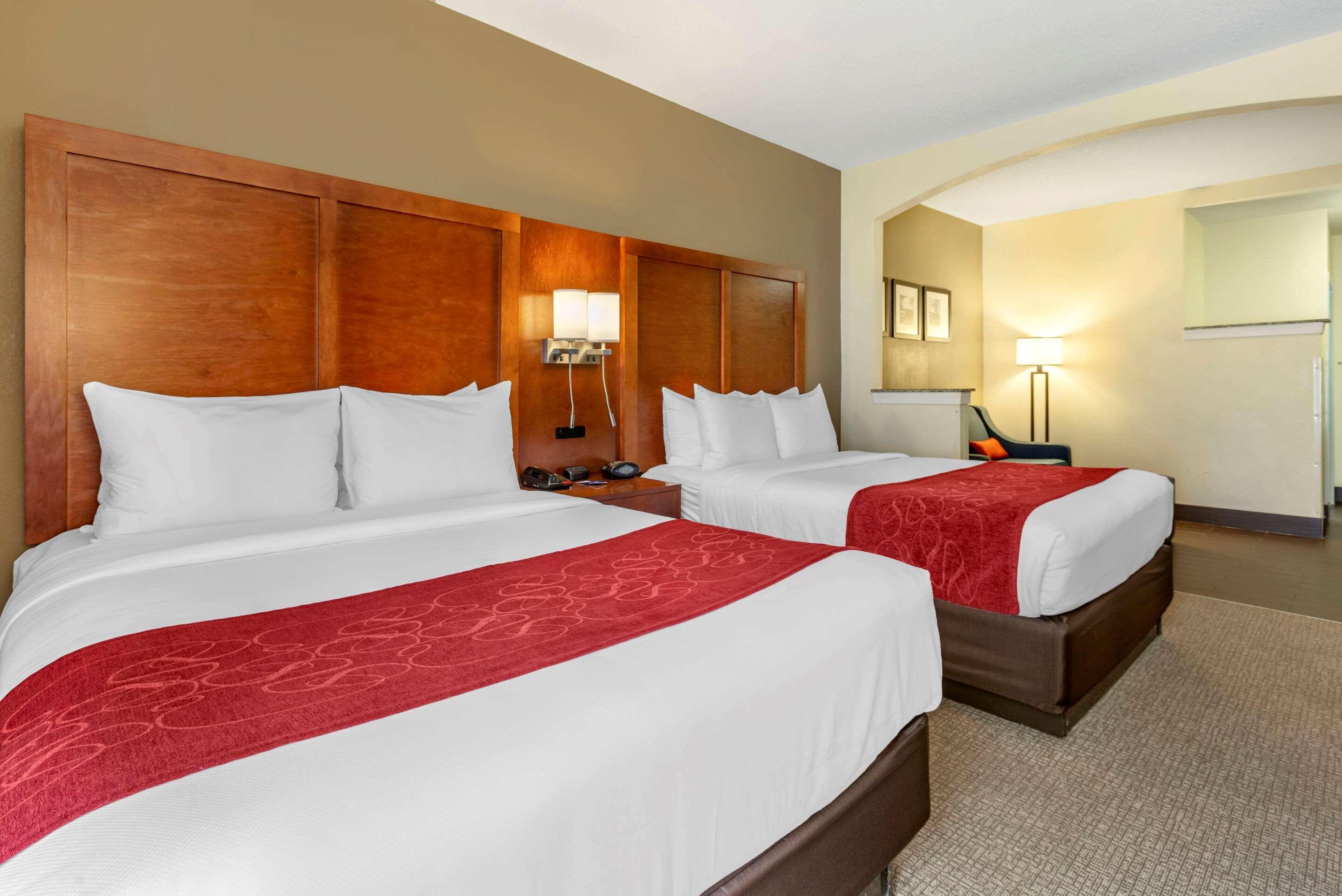 Comfort Suites Newark - Harrison Kültér fotó