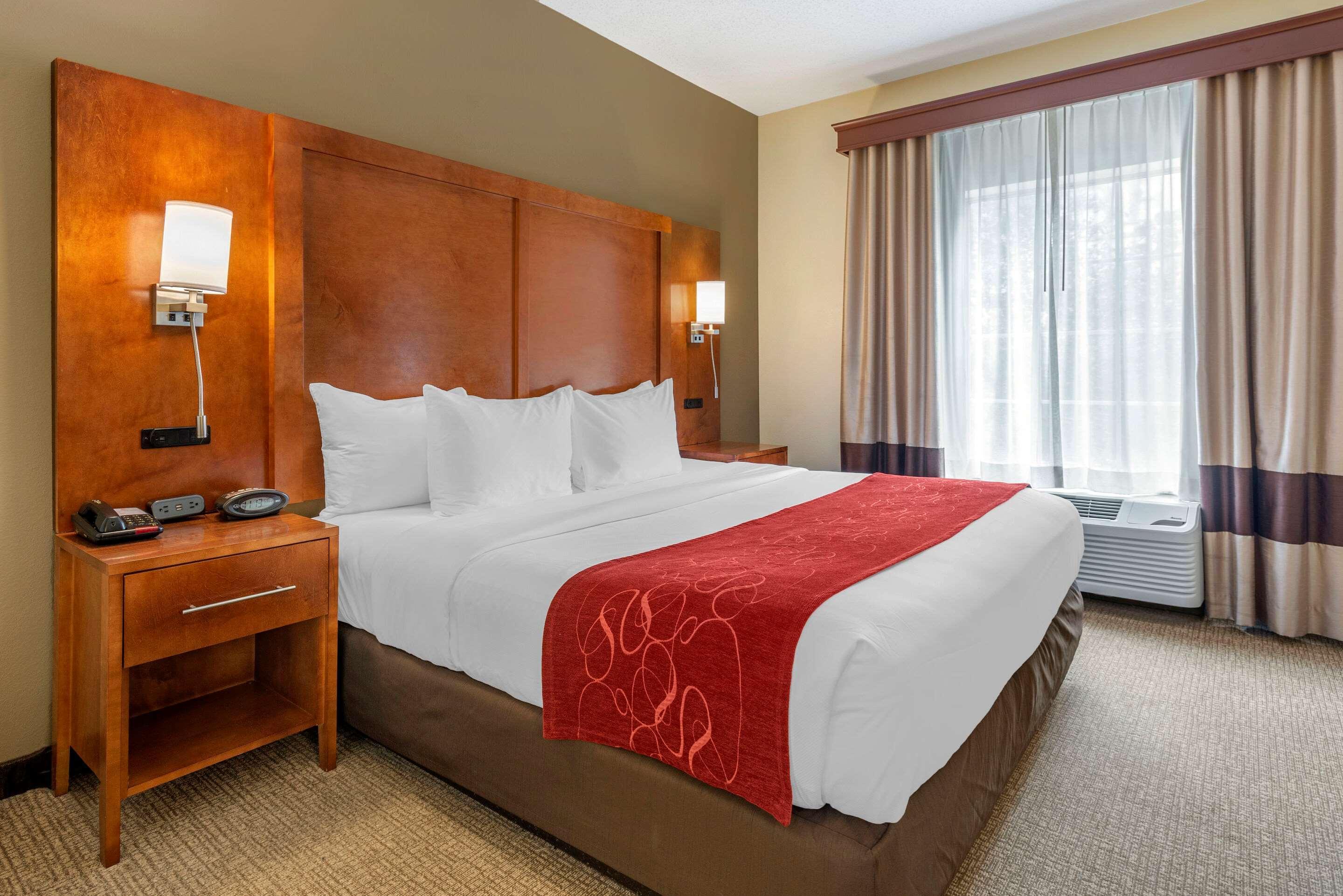 Comfort Suites Newark - Harrison Kültér fotó
