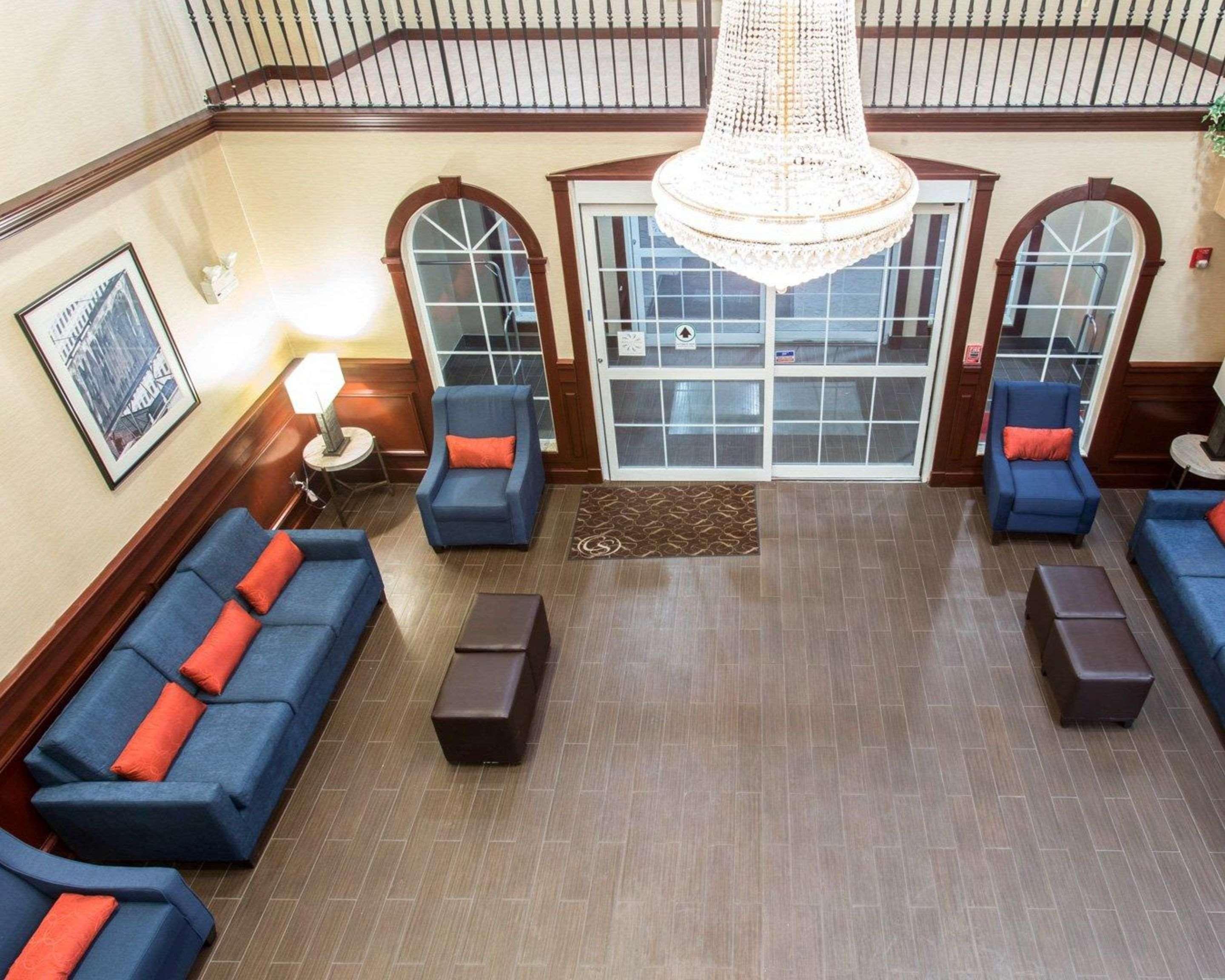 Comfort Suites Newark - Harrison Kültér fotó