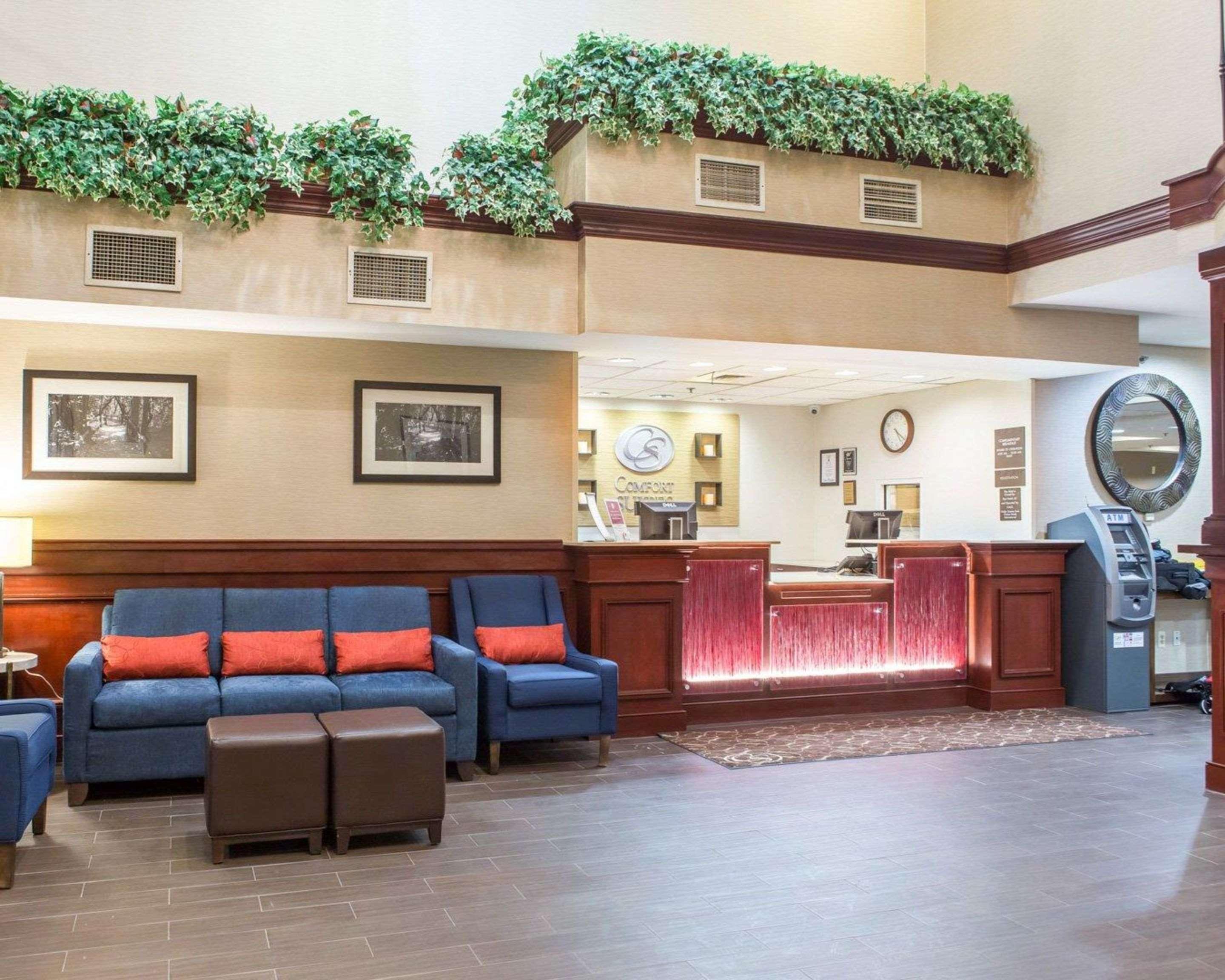 Comfort Suites Newark - Harrison Kültér fotó