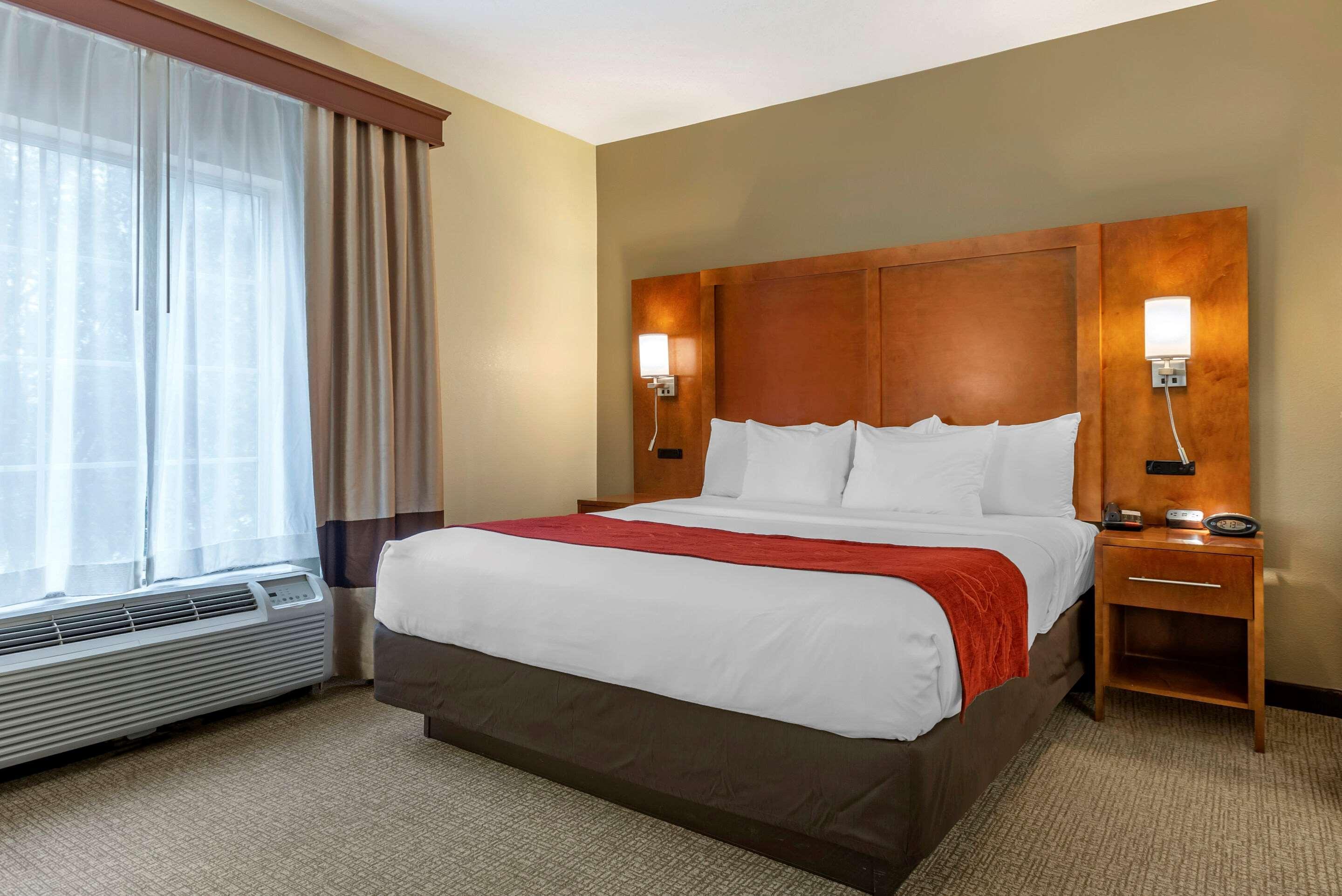 Comfort Suites Newark - Harrison Kültér fotó