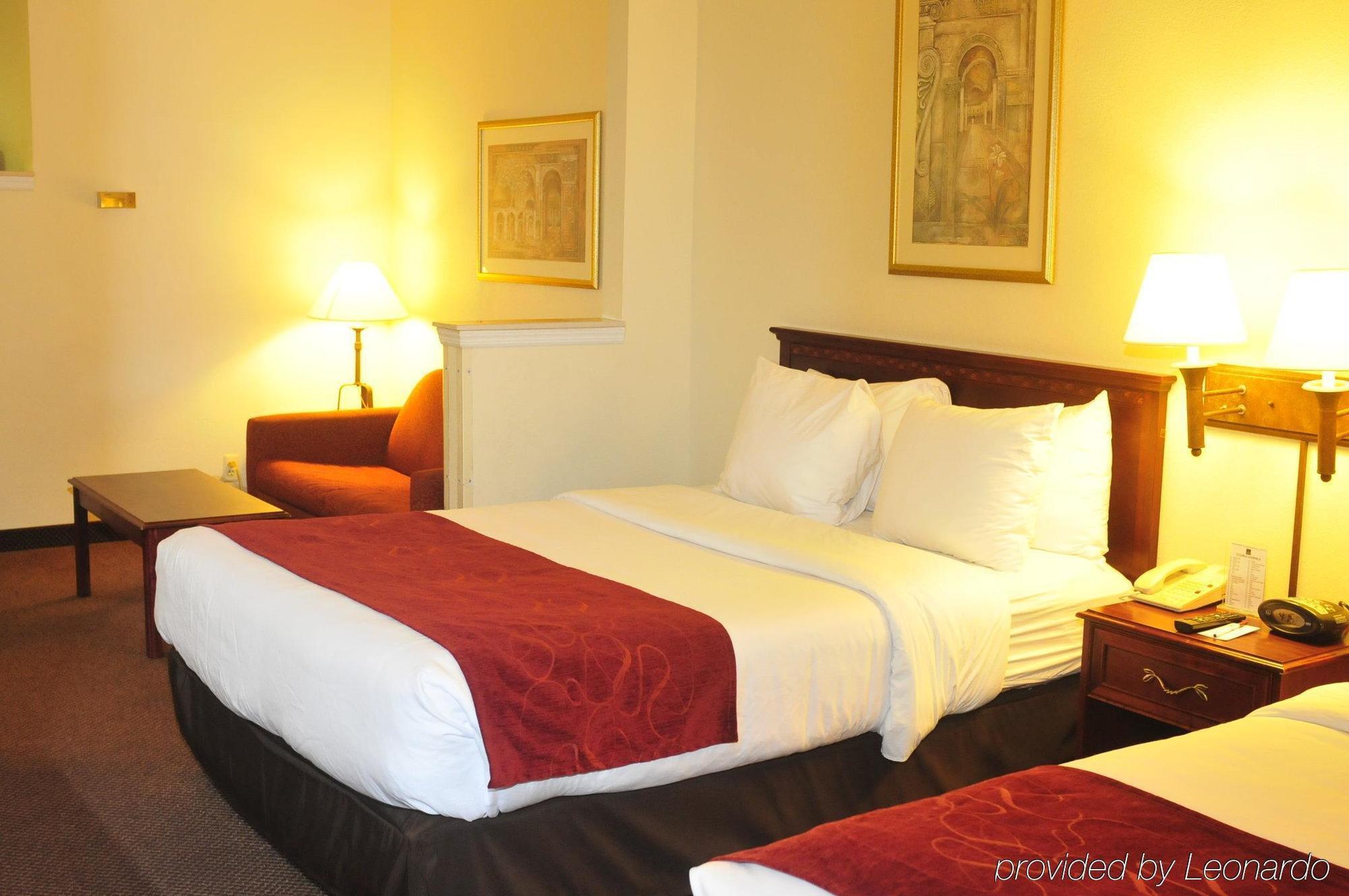 Comfort Suites Newark - Harrison Kültér fotó