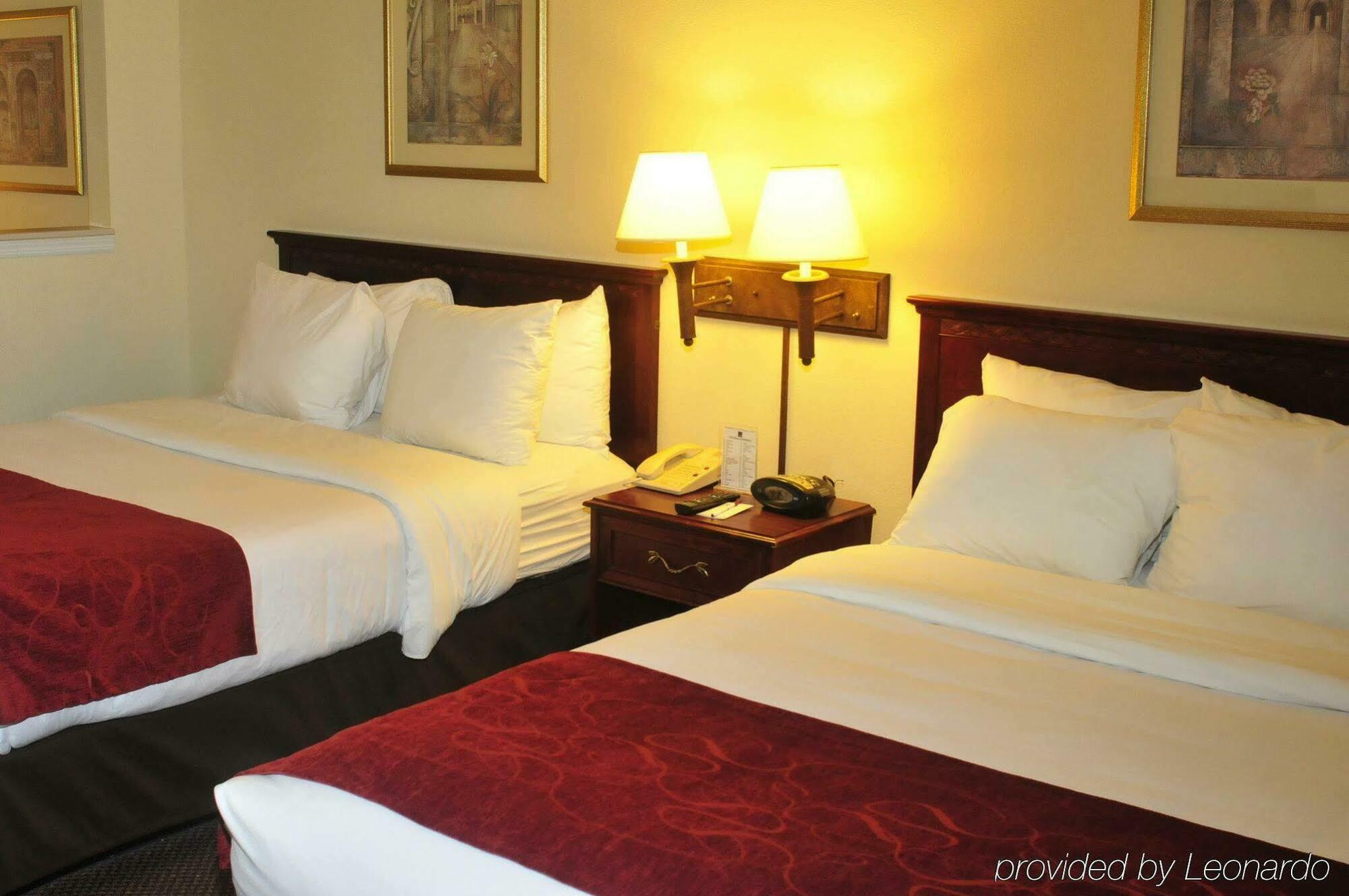 Comfort Suites Newark - Harrison Kültér fotó
